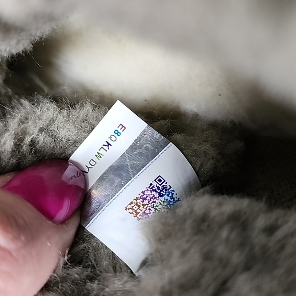 Ugg plush olive boots NWB size 9 - Picture 4 of 6